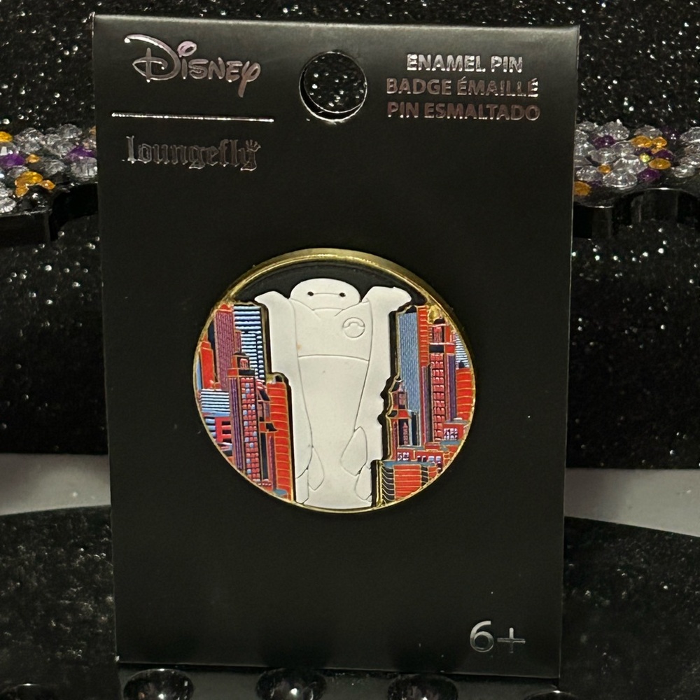 Loungefly x Disney Baymax in the City Pin